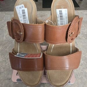 Aetrex Tatiana Cognac Sandal Women's.   Size 9.5